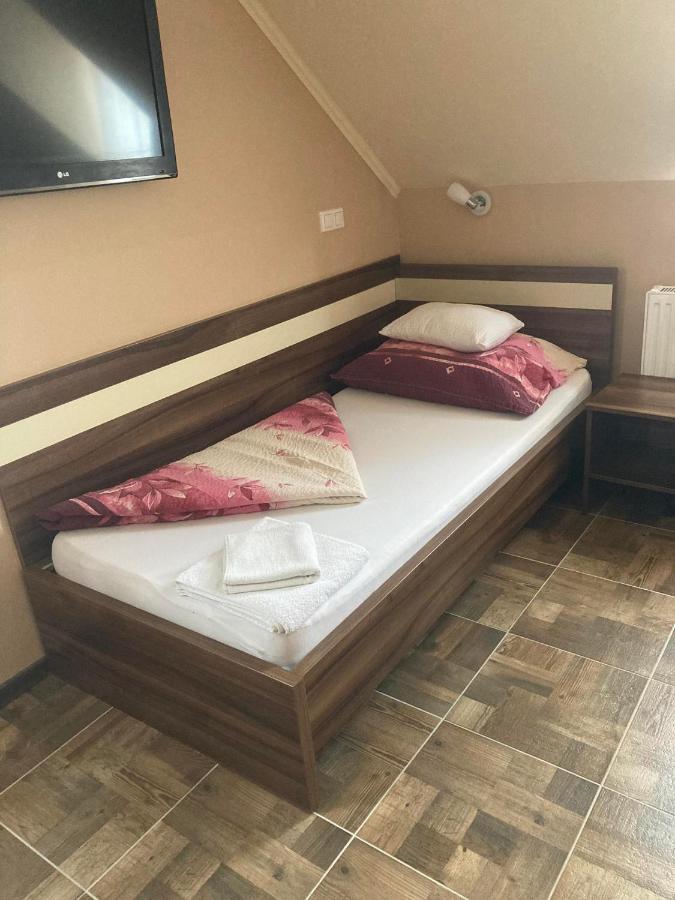 Borostyan Panzio Balatonfuered Bed & Breakfast Ngoại thất bức ảnh