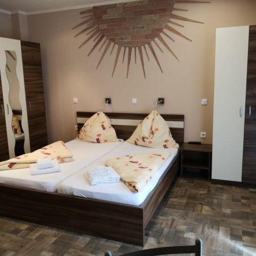 Borostyan Panzio Balatonfuered Bed & Breakfast Ngoại thất bức ảnh