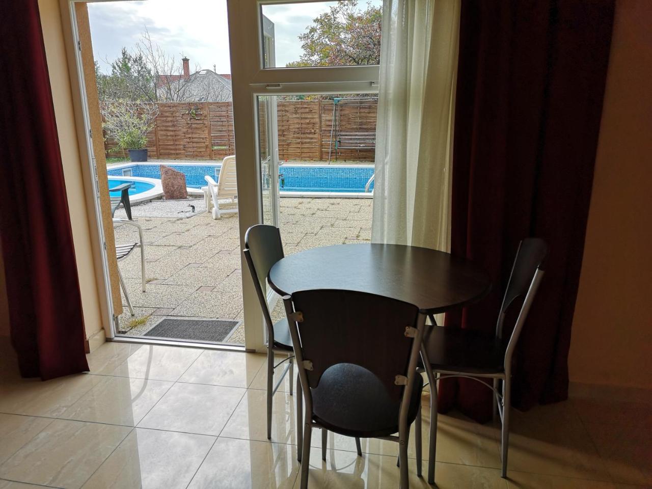 Borostyan Panzio Balatonfuered Bed & Breakfast Ngoại thất bức ảnh
