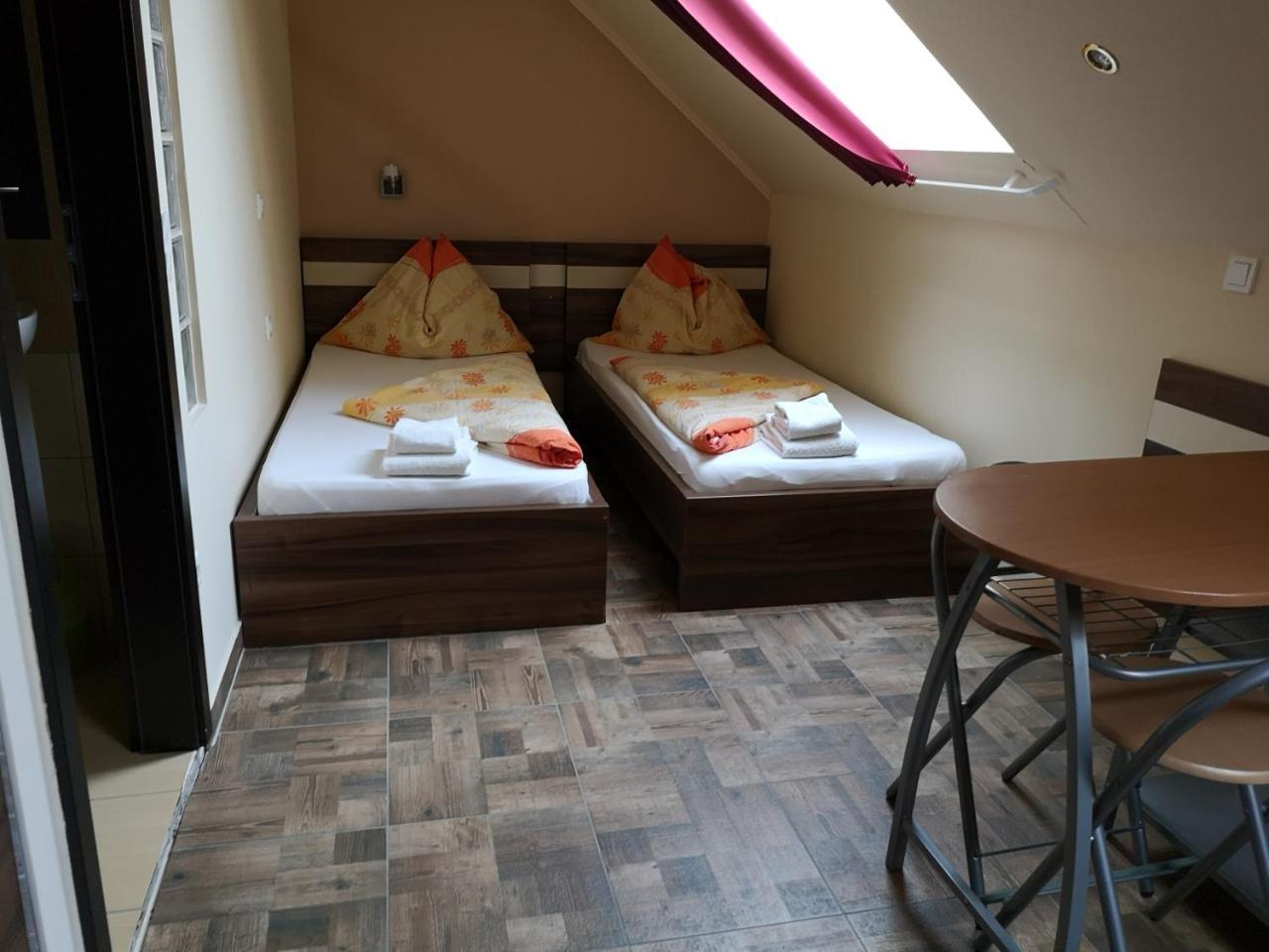 Borostyan Panzio Balatonfuered Bed & Breakfast Ngoại thất bức ảnh